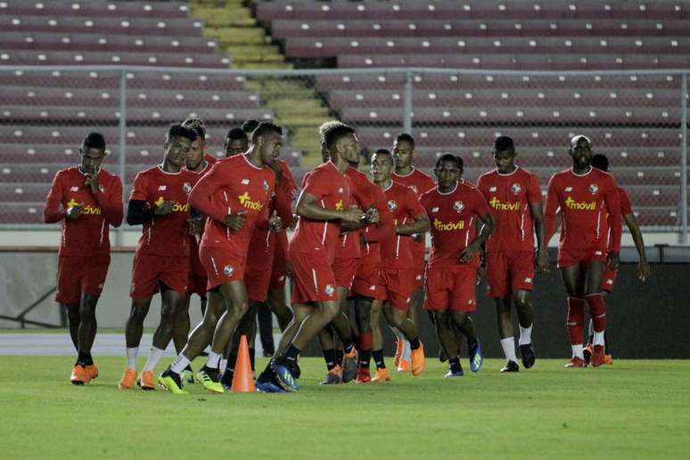 Angola anuncia lista completa dos jogadores que irão para a Copa