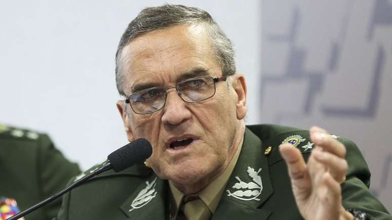 Comandante do Exército, general Villas Bôas criticou pedidos por intervenção (Foto: Agência Brasil)