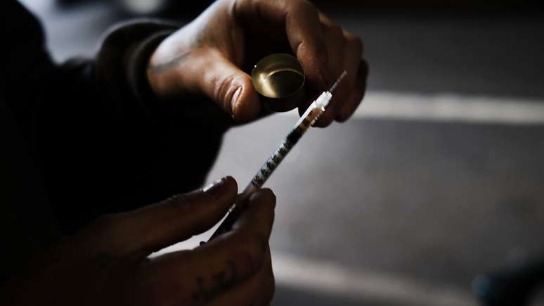 Os Estados Unidos não tomaram precauções básicas para evitar o mau uso dos opiáceos, afirma o médico indiano Rajagopal