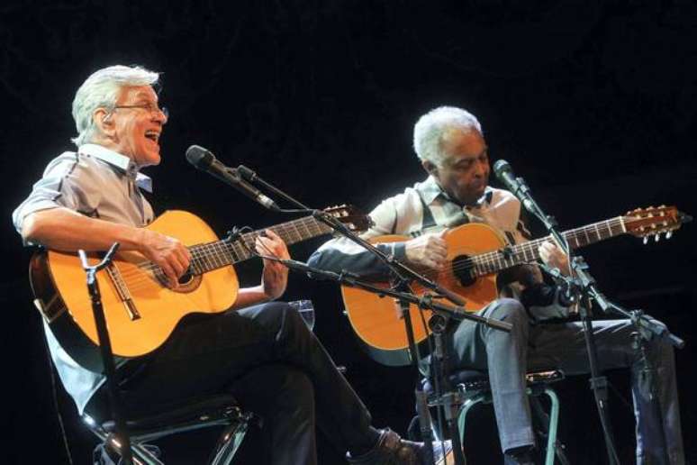 Gilberto Gil e Caetano Veloso durante show em Barcelona, em 2016