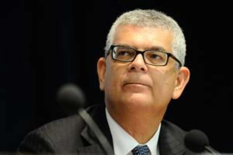 Presidente da Petrobras, Ivan Monteiro, disse que aguarda resultado de consulta pública da ANP para definir frequência dos reajustes