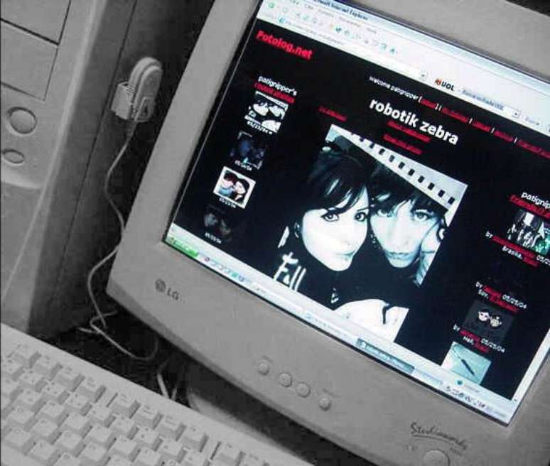 A gra&ccedil;a era postar uma foto, fotografar o post, e postar a foto da foto
