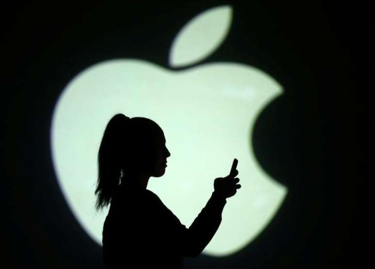 Novo software da Apple para iPhone acelera dispositivos antigos