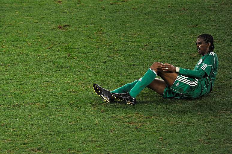 O ex-atacante Nwankwo Kanu em campo pela Nigéria na Copa de 2010