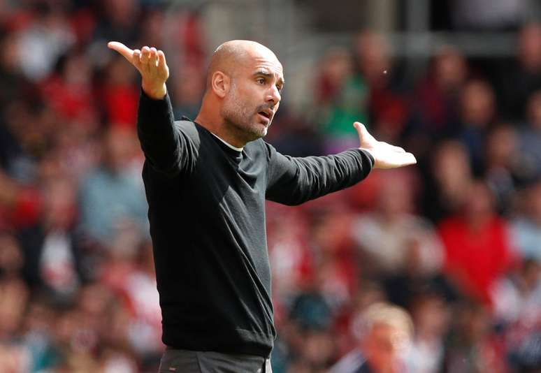 Guardiola foi expulso durante o jogo entre Manchester City e Liverpool