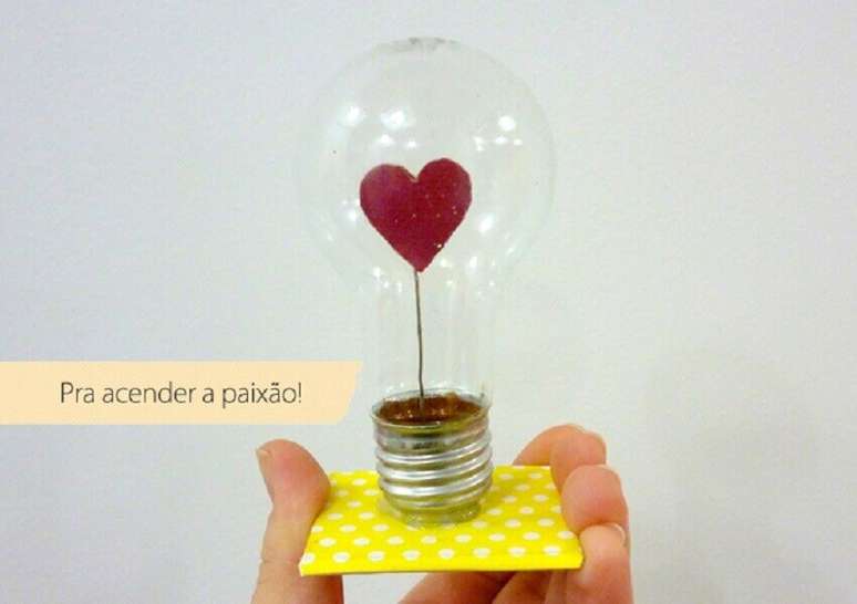 14. L&acirc;mpada do amor &ndash; presente de dia dos namorados