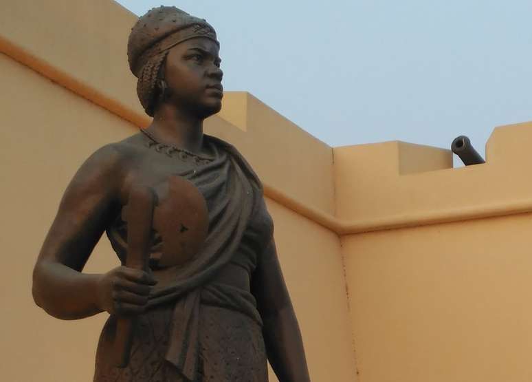 A rainha guerreira que liderou resistência aos portugueses na África e se tornou símbolo do