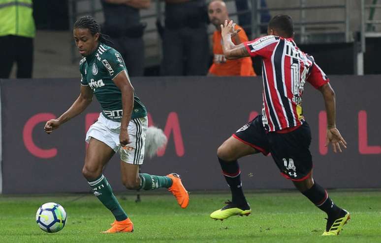 Keno se machucou no clássico contra o São Paulo, mas é desejado pelo Al-Nassr (Foto: Cesar Greco)