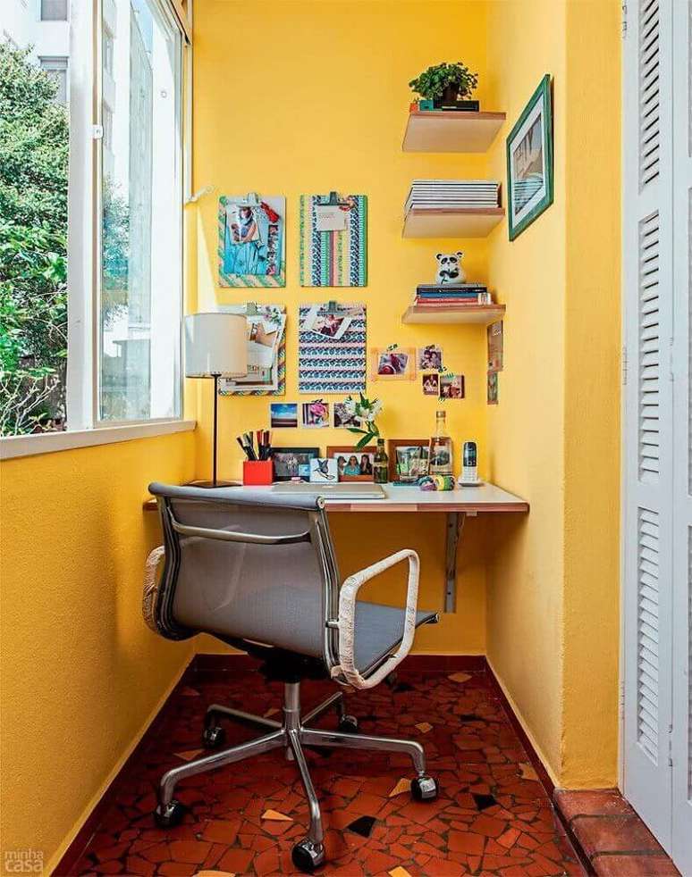 14. A sua varanda pode se transformar em um home office