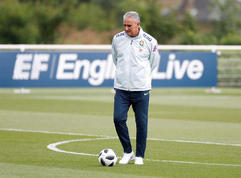 O t&eacute;cnico Tite tem Gabriel Jesus como titular