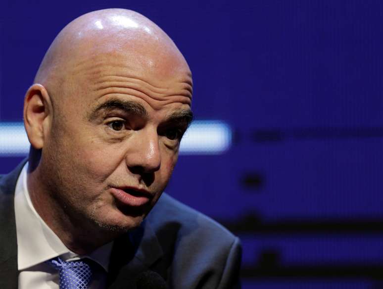 Infantino concede entrevista em Luque, no Paraguai