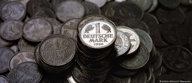 Moedas do antigo marco alem&atilde;o. Taxa de c&acirc;mbio ainda &eacute; a mesma de 2001. 