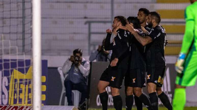 PONTE PRETA 2 x 1 GOIÁS (Foto: Divulgação/PontePress)