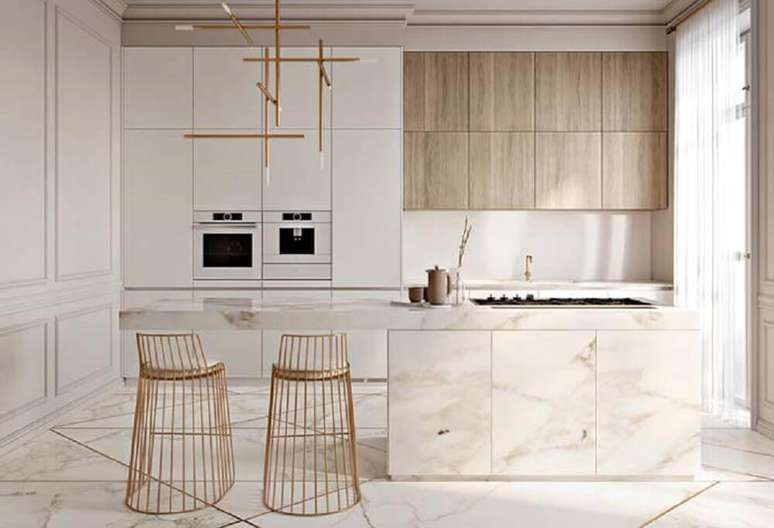 4. Sofisticada decoração em cozinha com balcão de mármore