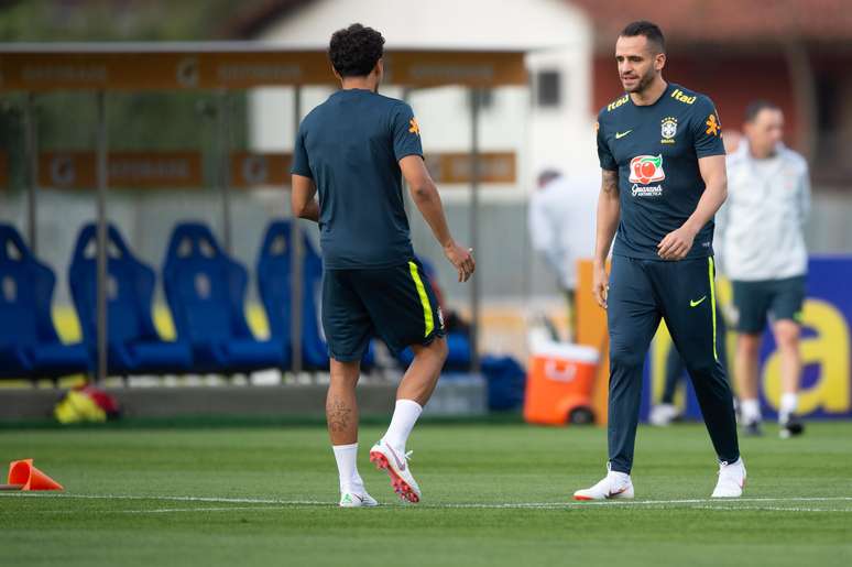 Renato Augusto em treino da Seleção Brasileira