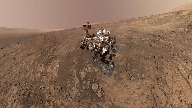Sonda Curiosity, da Nasa, tira foto de si mesma em superfície de Marte
07/06/2018 Cortesia NASA/JPL-Caltech/MSSS/Divulgação via REUTERS