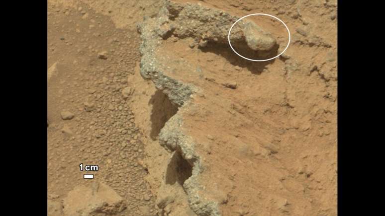 Área estudada pelo Curiosity onde se acredita que, um dia, existiu um córrego (Foto: NASA)