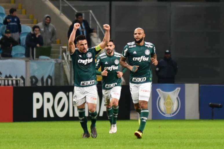 Willian, jogador do Palmeiras, comemora seu gol durante partida contra o Grêmio, válida pela décima rodada do Campeonato Brasileiro 2018.