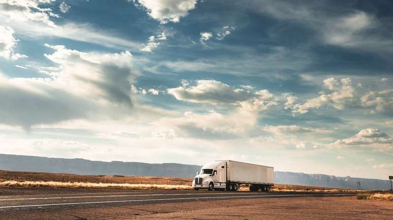 Caminh&otilde;es respondem por 70,6% do transporte de carga nos EUA