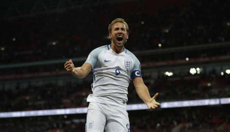 Harry Kane é decisivo em jogos pela seleção da Inglaterra (Foto: Adrian Dennis / AFP)