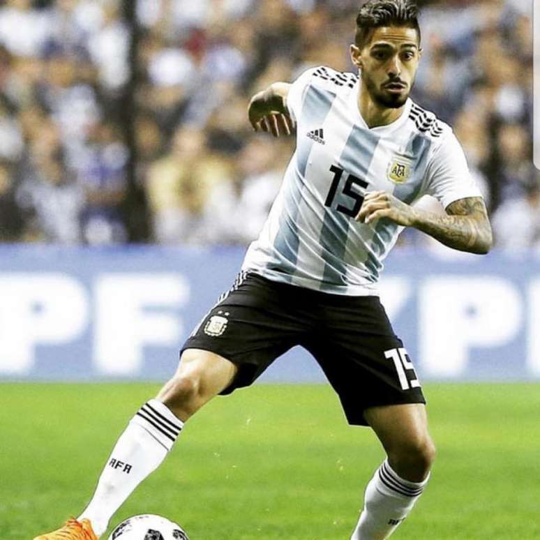 Lanzini tinha a expectativa de ser titular na Copa do Mundo (Foto: Reprodução / Twitter)