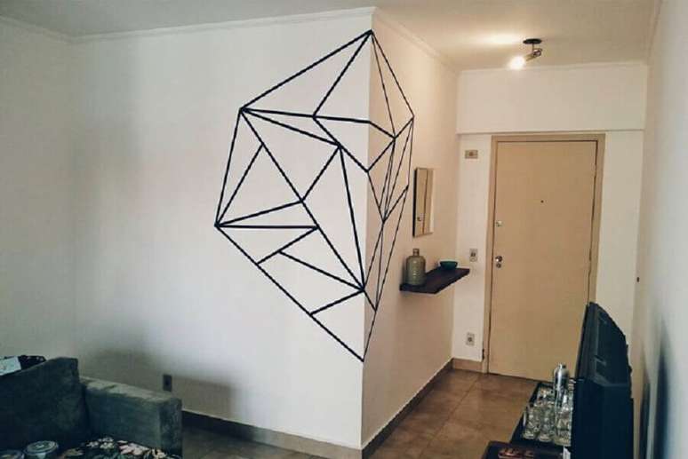 46. Desenho geométrico com fita isolante para paredes decoradas