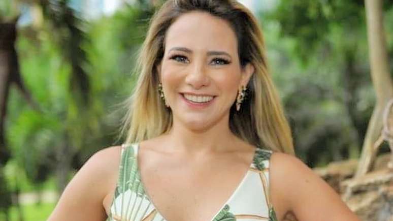 Gaída Dias concilia a função de executiva de TV com a agenda de gravações de seu programa semanal