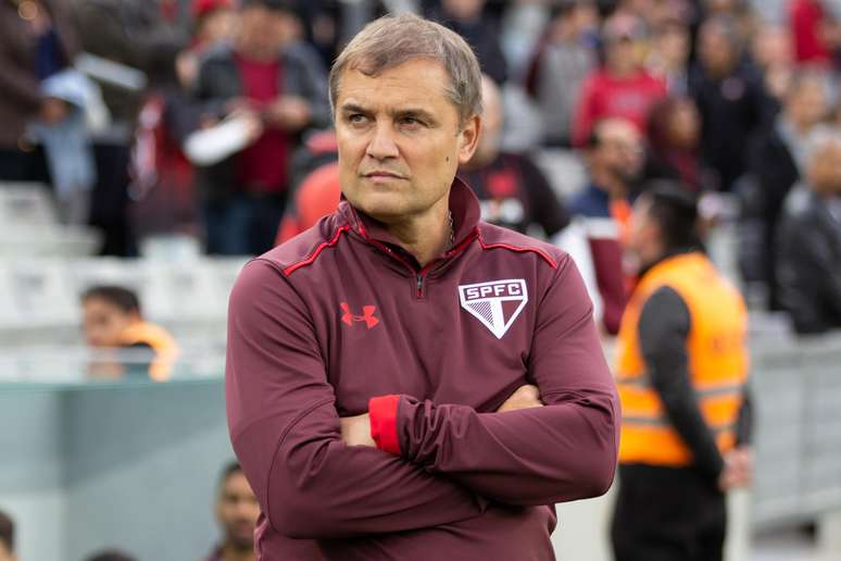 Diego Aguirre, técnico do São Paulo, apostou em jogadas de velocidade para bater o Atlético-PR em Curitiba