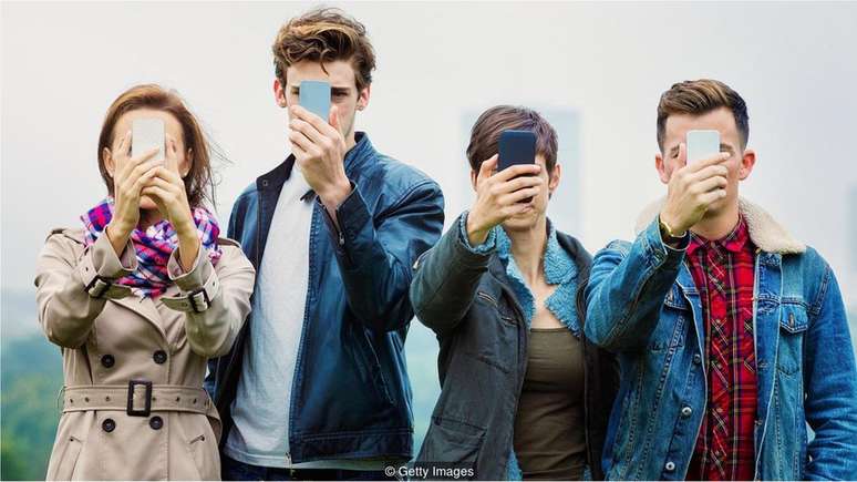 Al&eacute;m de refor&ccedil;ar padr&otilde;es irreais, as redes sociais nos d&atilde;o mais motivos para ter medo de errar