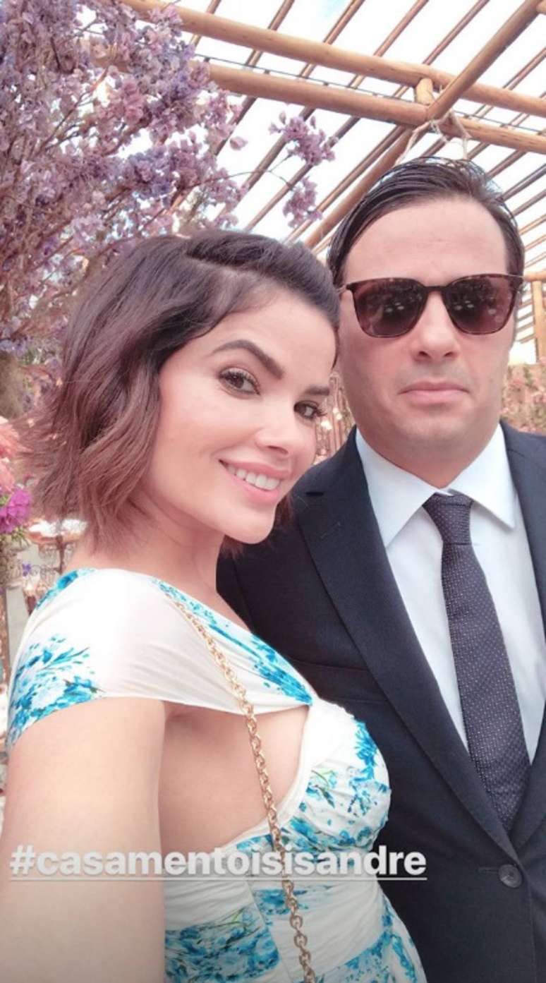 A atriz Vanessa Giácomo e o marido, o empresário Giuseppe Dioguardi, no casamento de Isis Valverde. 