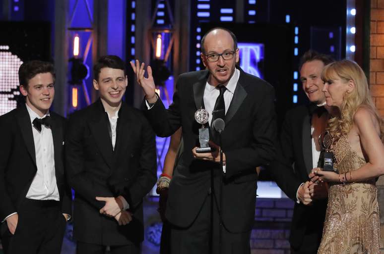 Elenco de "Harry Potter e a Crian&ccedil;a Amaldi&ccedil;oada" na premia&ccedil;&atilde;o do Tony 10/06/2018 REUTERS/Lucas Jackson