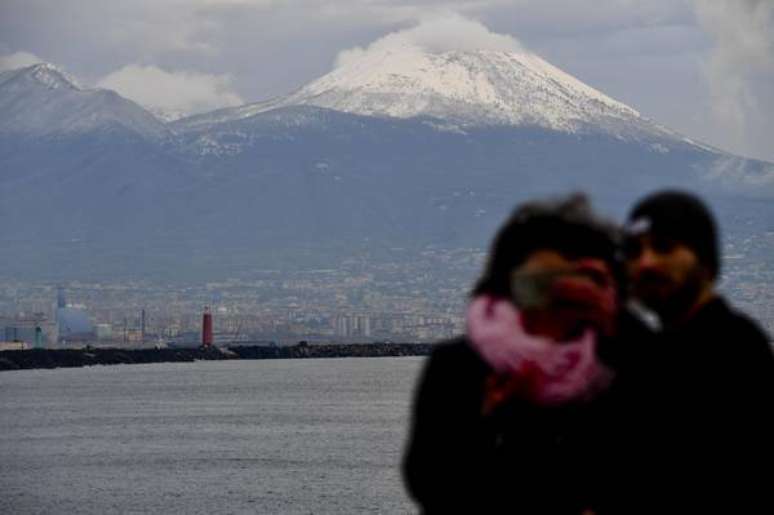 Vista do Vulcão Vesúvio, em Nápoles