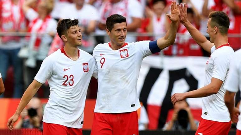 Lewandowski marcou duas vezes no último amistoso da Polônia antes da Copa (Foto: AFP)