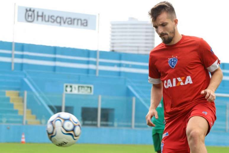 Volante é titular da equipe paraense desde o ano passado (Foto: Fernando Torres / Divulgação / Paysandu)