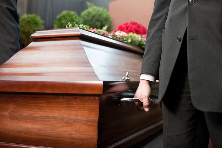 Por falta de dinheiro para o funeral, o italiano manteve o corpo da tia em casa, e agora é acusado de ocultação de cadáver