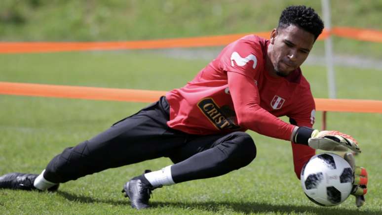 Gallese, durante treinamento com a seleção (Foto: AFP)