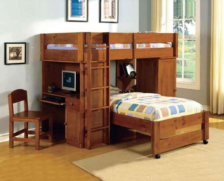 46. Modelo de beliche com escrivaninha de madeira maciça e cama extra