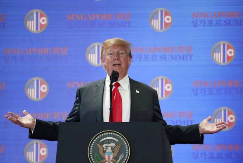 Donald Trump se pronuncia durante cúpula com Kim Jong-un