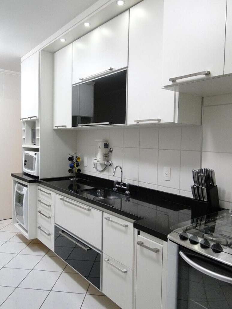 68. Modelo de armários de cozinha para decoração simples