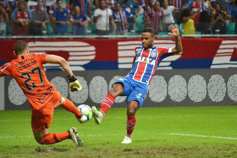 Lance durante a partida entre Bahia e Corinthians, válida pelo Campeonato Brasileiro 2018 na Arena Fonte Nova em Salvador (BA), nesta quarta-feira (13).