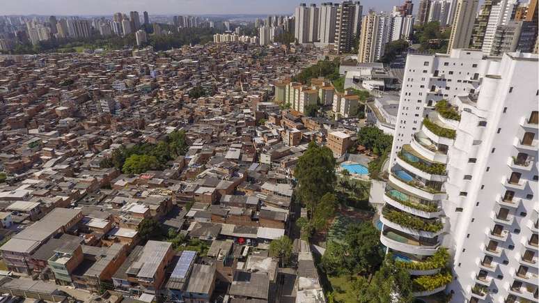 Desigualdade social e de renda é definidora do acesso às oportunidades que podem fazer com que alguém consiga ascender socialmente, diz estudo