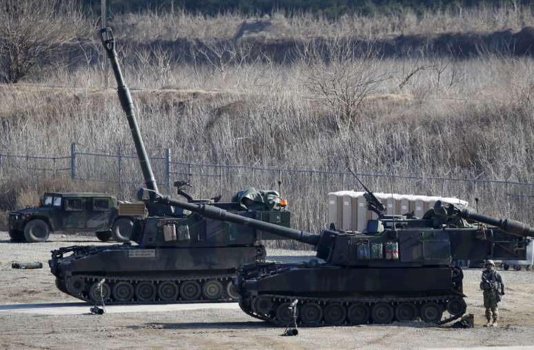 Soldado norte-americano ao lado de tanques durante exercício militar em Pocheon, na Coreia do Sul 10/03/2016 REUTERS/Kim Hong-Ji