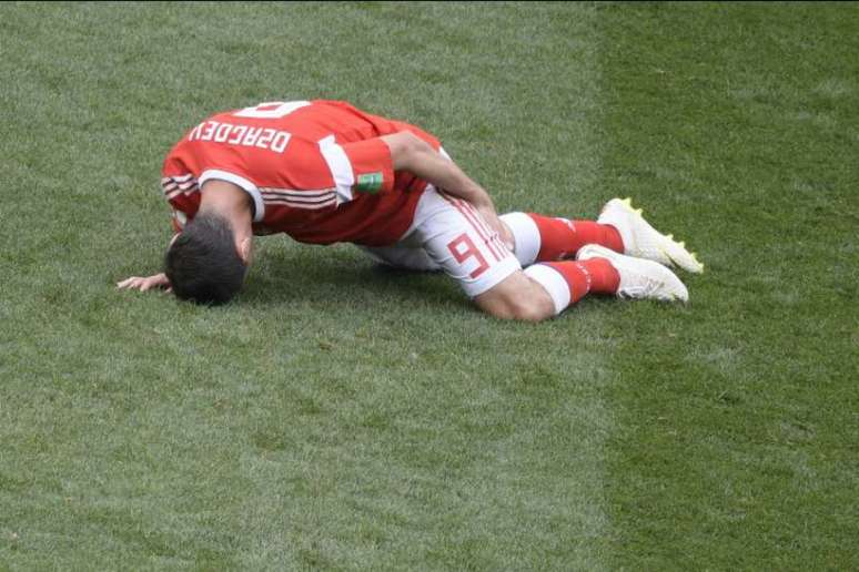 Dzagoev lesionou o tendão (Foto: Juan Mabromata/AFP)