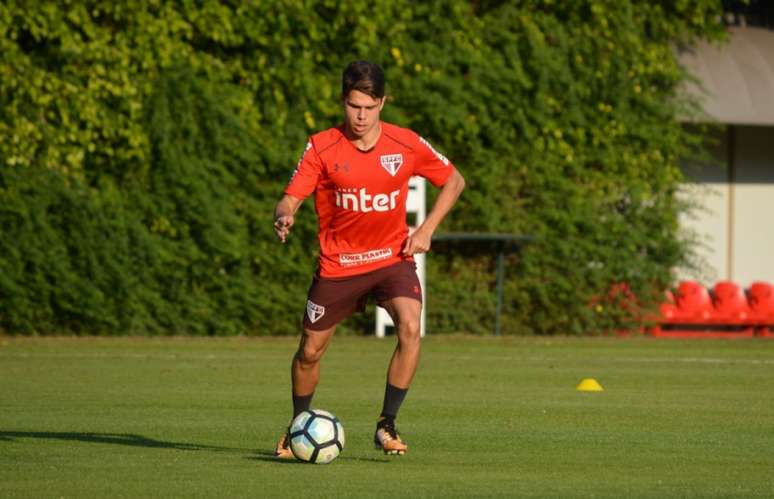 Araruna entrou em campo nos últimos três jogos do São Paulo no Brasileirão (Érico Leonan/saopaulofc.net)