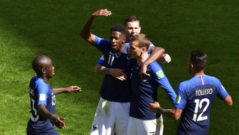 Griezmann marcou o primeiro gol da França (Foto: AFP/LUIS ACOSTA)