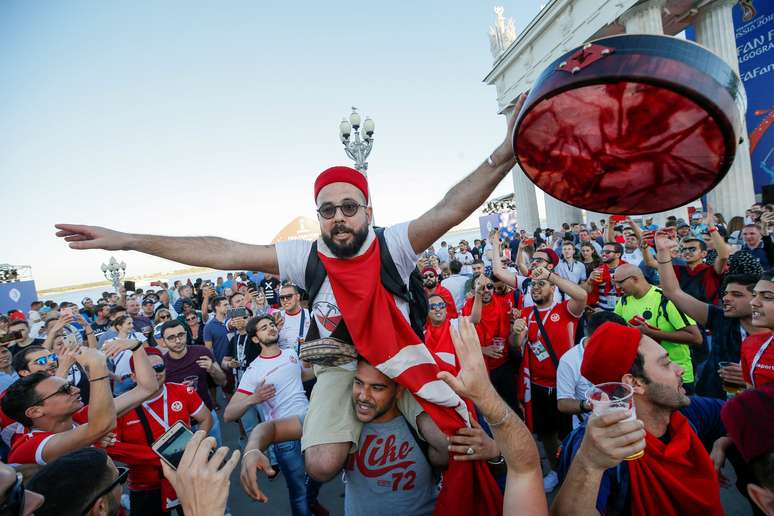 Tunisianos fazem festa, também na véspera da partida
