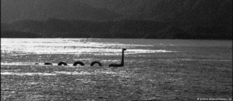Uma das imagens que supostamente retratam criatura que viveria no lago Ness