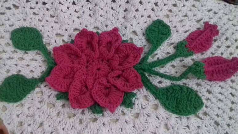 15. As folhas de croch&ecirc; para aplica&ccedil;&atilde;o podem ser usadas em v&aacute;rios detalhes da decora&ccedil;&atilde;o