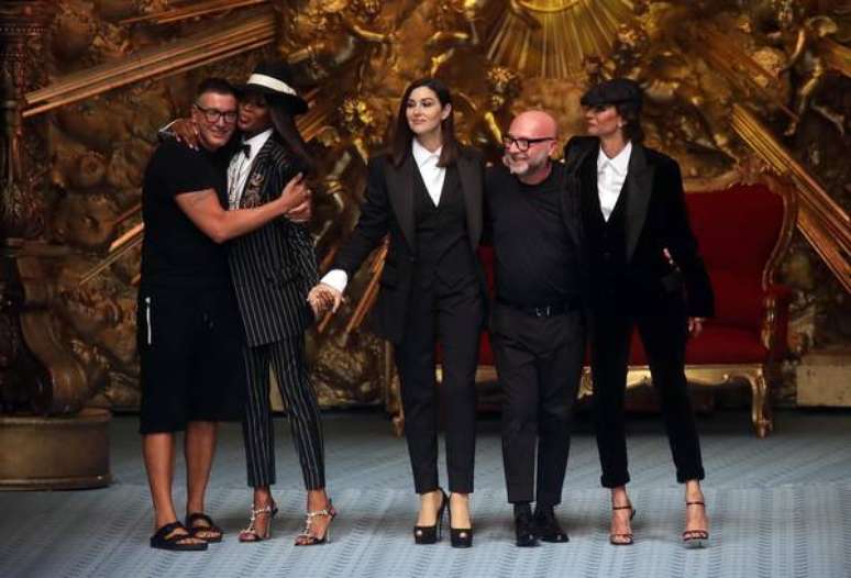 Bellucci apresenta coleção masculina da Dolce & Gabbana