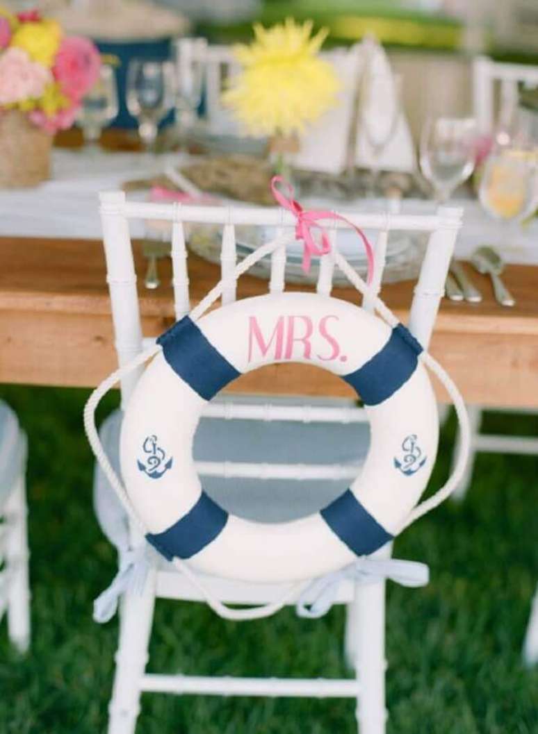 Festa de casamento temático decorado com tema navy